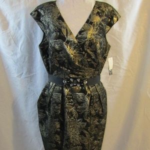 ALEX EVENINGS Black Gold Sleeveless Evening Dress